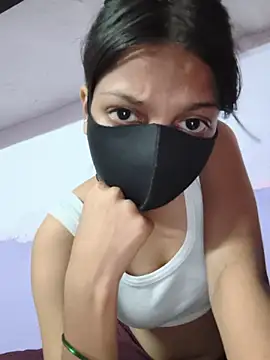 maahi213's Live XXX Chat