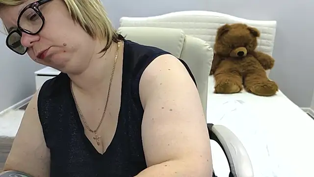 BonnnyBoobsy Chat XXX live