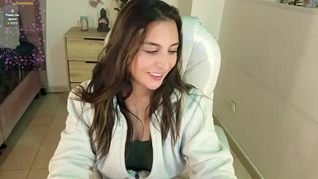miia_thompson1: απευθείας συνομιλία ΧΧΧ
