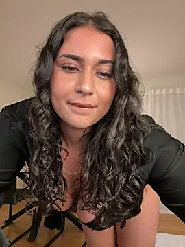 Yasmine-blue – Live XXX-chat