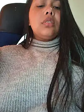 Alessandraa-'s Live XXX Chat