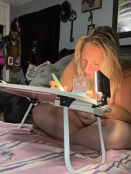 sweetkacibaby's Webcam Show