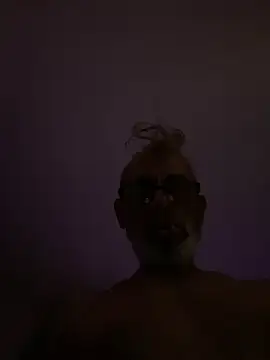 crisfootlicker Chat XXX live