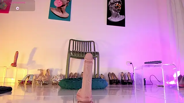 ArchieCollins Live XXX Chat