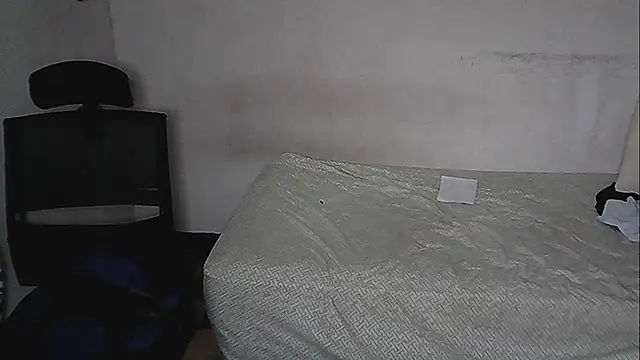 Chatroom XXX en direct de SunBlackCock
