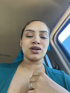 แชท XXX สดของ CarmelaAnthony