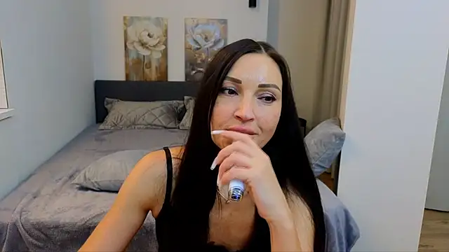 Chat XXX en directo de NikoleMills