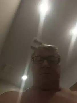 capitaine111 Chat XXX in diretta