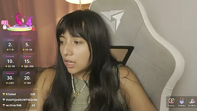 XXX chat uživo modela EmmitaGarcia