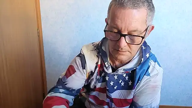 Chat XXX Live daddy_man