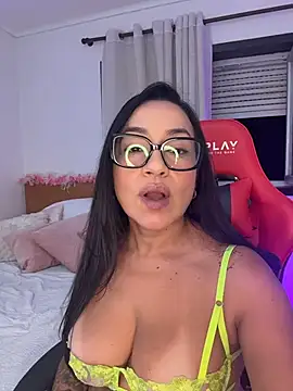 دردشة lucy_luu_ الجنسية المباشرة