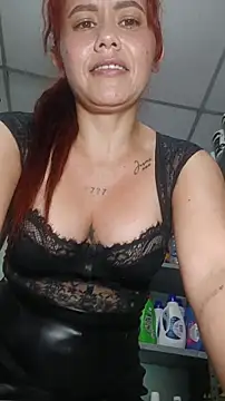 Queen_lorena লাইভ XXX চ্যাট