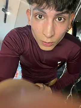 _Tomy08calderon – Naživo XXX chat
