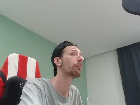 iLoveElusiveCats – Naživo XXX chat