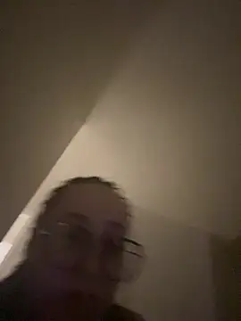 queenlo_xxx's Live XXX Chat