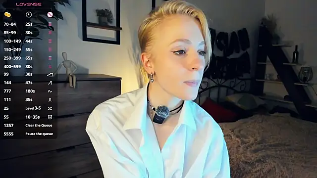 JanettePerro Adlı Modelin Canlı XXX Sohbeti