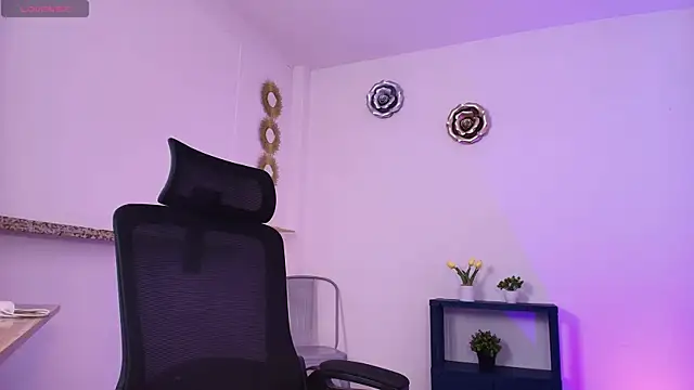 Maya369's Live XXX Chat