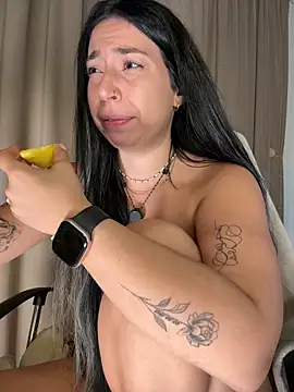 KimArts Chat XXX in diretta