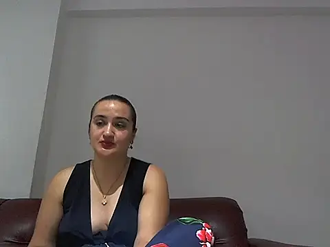 annacutieey: απευθείας συνομιλία ΧΧΧ