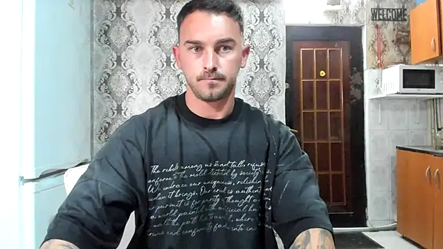 Jonmusclemaster Chat XXX in diretta