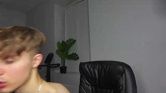 Živý XXX chat Damien_Dallas