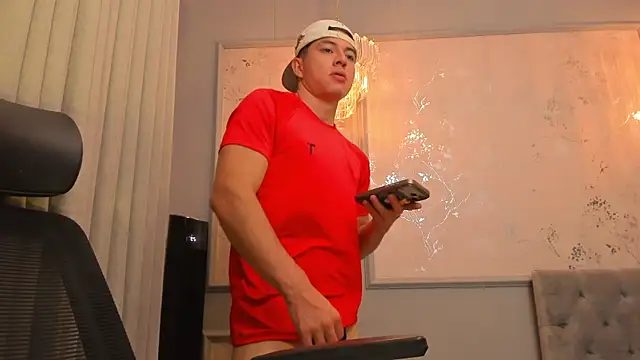 Онлайн чат XXX IanMancini