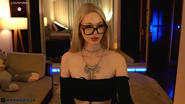 ManiFreyja – Naživo XXX chat