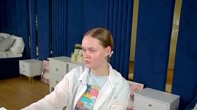 AdaRune: онлайн-секс-чат