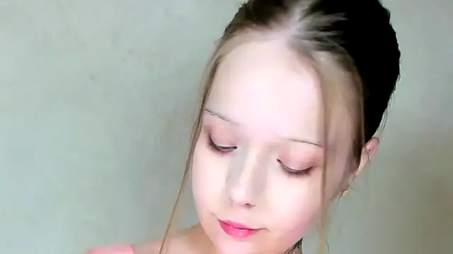 Chatroom XXX en direct de MelMooon