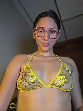 Chat XXX en directo de FrierenHot