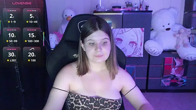 AmyVibess: онлайн-секс-чат