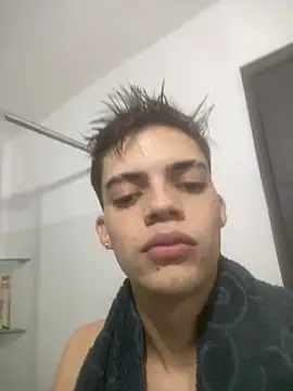Latinos_2001 Live XXX-chat