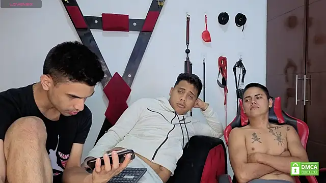 Chatroom XXX en direct de EliteBoysLive