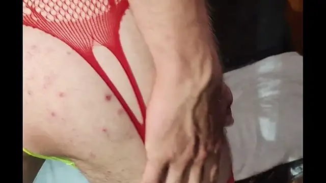 Show modela EscapedSibilant na web-kameri