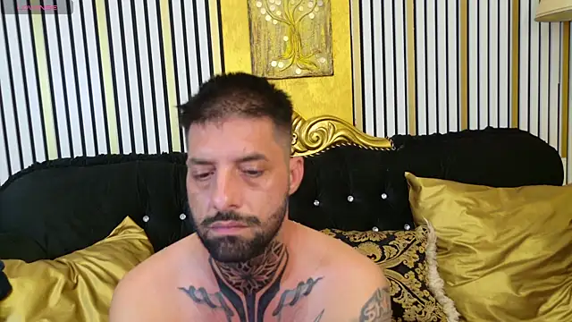 TommyDum élő XXX-chatje