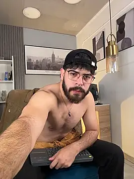 DomBoy_ Adlı Modelin Canlı XXX Sohbeti