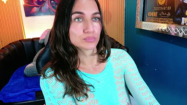 Megan_Rai Adlı Modelin Canlı XXX Sohbeti