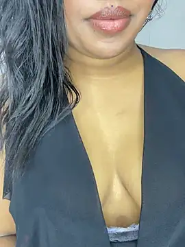 __Tamil_Hot_Chellakutty__ Adlı Modelin Canlı XXX Sohbeti