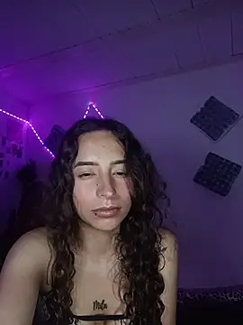 دردشة AlexxaAndRileyy الجنسية المباشرة