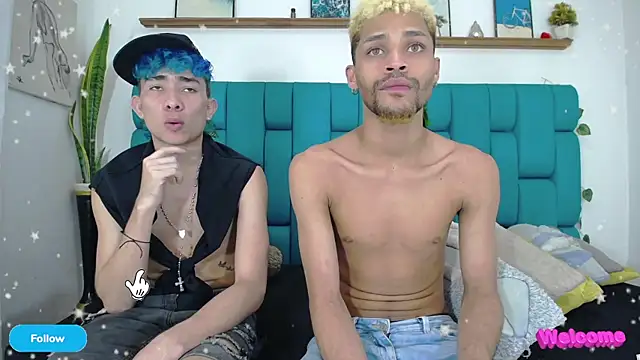 STRANGER_BOYS Adlı Modelin Canlı XXX Sohbeti