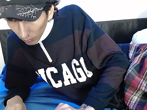 Chat +18 de skinny_masterbig ao vivo