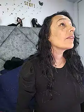 Chat XXX ao vivo de Shantey_Laurent