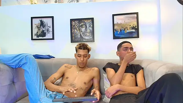 LOVELY_LEGANDS' Live XXX Chat