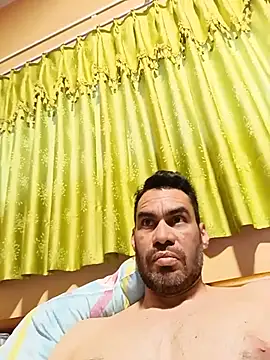 javiermarval83 XXX чат на живо