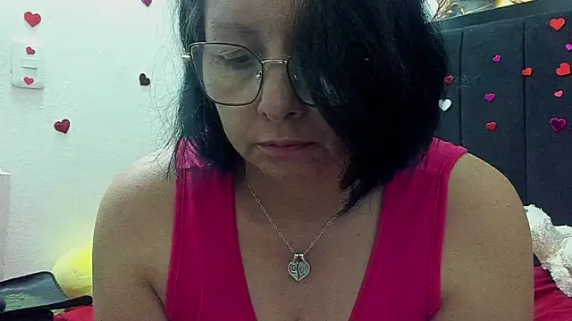 Evaaross_2345 라이브 XXX 채팅