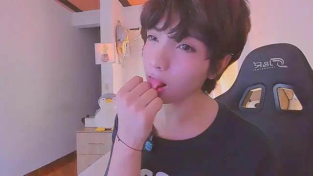 Sweet_Allan Adlı Modelin Canlı XXX Sohbeti