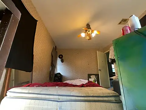 TattoosNTucky Live XXX-Chat
