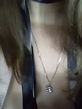 KattyLuuu: απευθείας συνομιλία ΧΧΧ