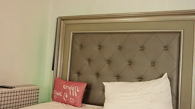 LeilaBie's Live XXX Chat