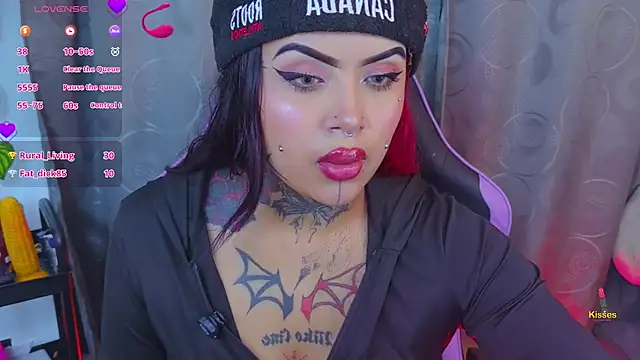 LauriInk1's Live XXX Chat